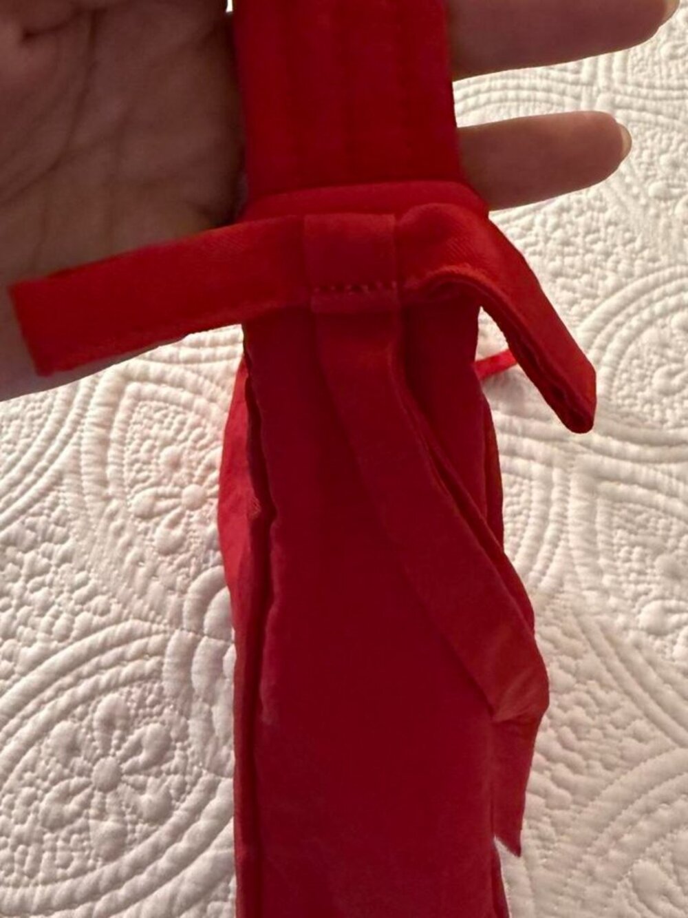 Baggu x Sandy Liang Mini Bow Bag Candy Apple Red - Picture 4 of 6